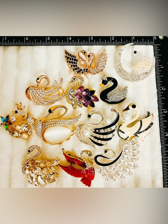 Jewelry - 12Pcs Swan Brooch Pin Lot Crystal Rhinestone Enamel Animal Jewelry